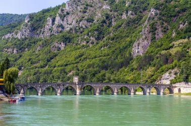 Екскурзия в СЪРБИЯ - В плен на планината Мокра Гора - екскурзия с автобус