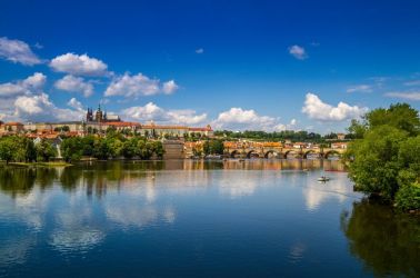 Екскурзия в ЧЕХИЯ - Златна ПРАГА - Специална ваканционна програма за туристи над 55 години и приятели!