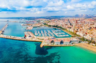 Лазурното сърце на Коста Бланка - Почивка в Бенидорм 2026