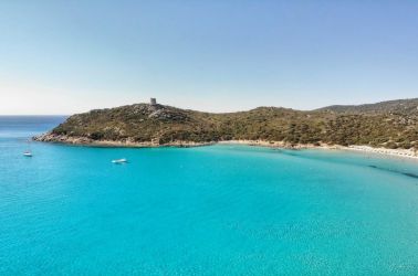 Почивка в тюркоазена Сардиния - полет от София