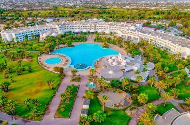 Royal Garden Palace Superior