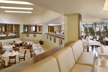 Hilton Sharks Bay Resort Superior 4*